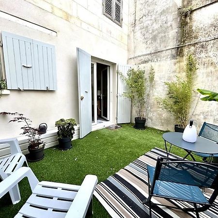 Cote Cour - Appartement En Plein Centre-Ville & Proche Des Thermes Рошфор Екстер'єр фото